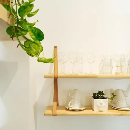 Apartment 13 - New Building & Parking