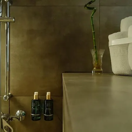 13 - New Building & Parking Boekarest