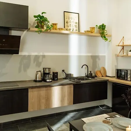 Apartment 13 - New Building & Parking