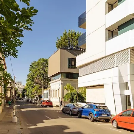 Appartement 13 - New Building & Parking