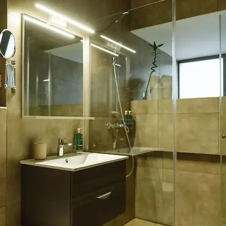 Apartament 13 - New Building & Parking Bukareszt