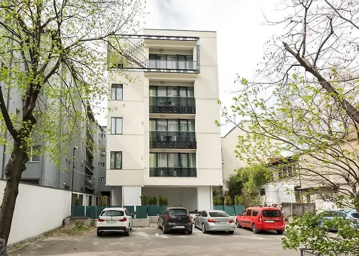 Apartment 13 - New Building & Parking *