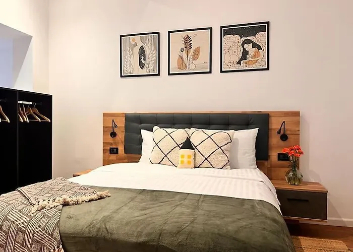 13 - New Building & Parking Apartman Bukarest